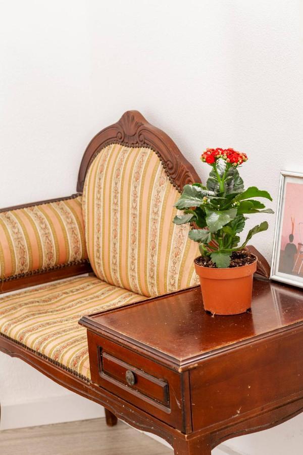 Apartment 2 Bedroom For 4 People With Free Public Parking Lissabon